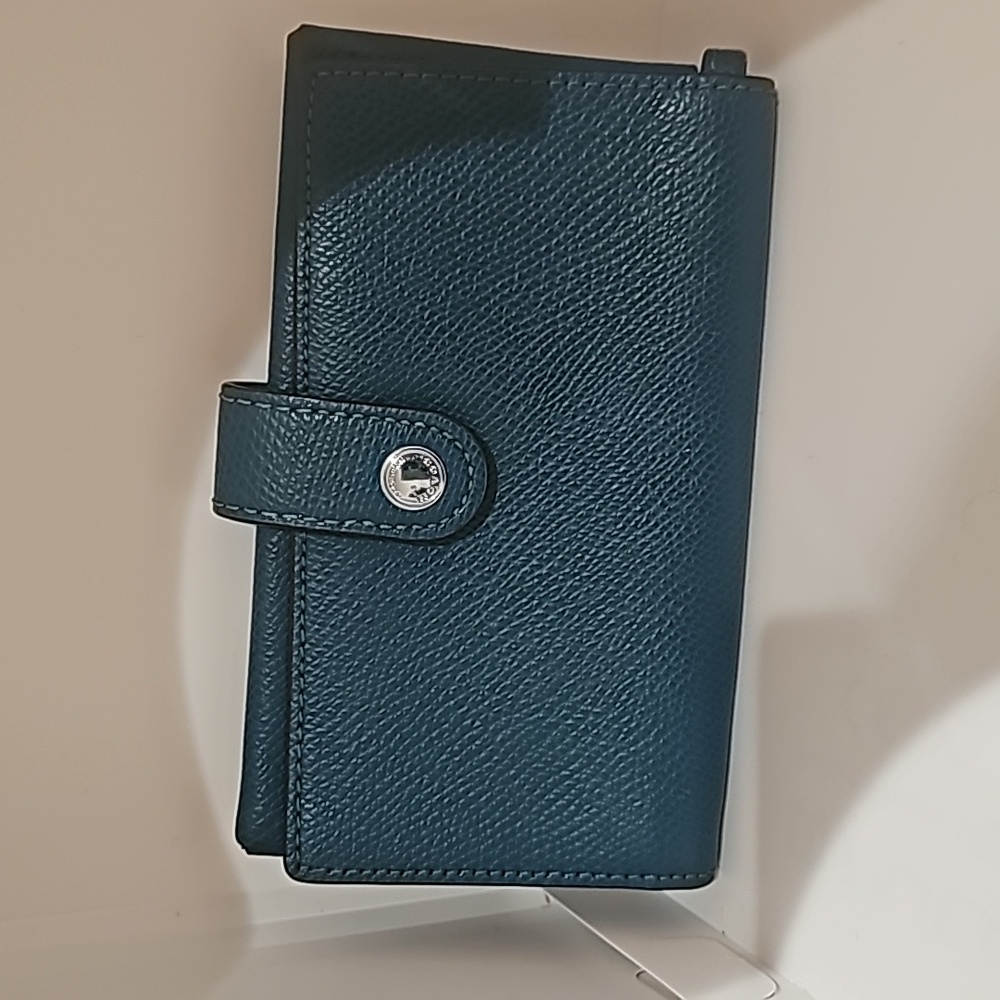 Coach vintage blue wallet/ wristlet. 6x3.5 excellent condition